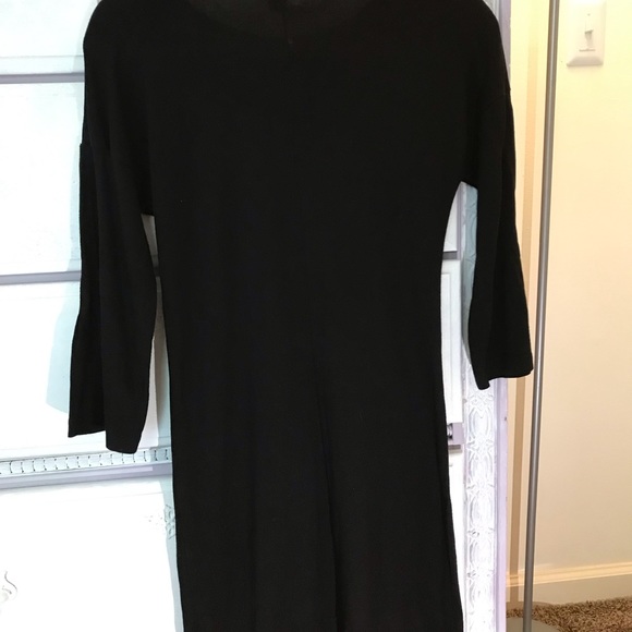 Banana Republic long sleeved little black dress - Picture 3 of 3